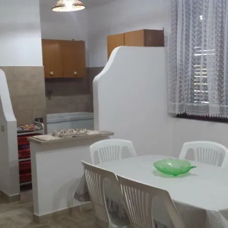 Pensión Sherden House Solanas (Cagliari)